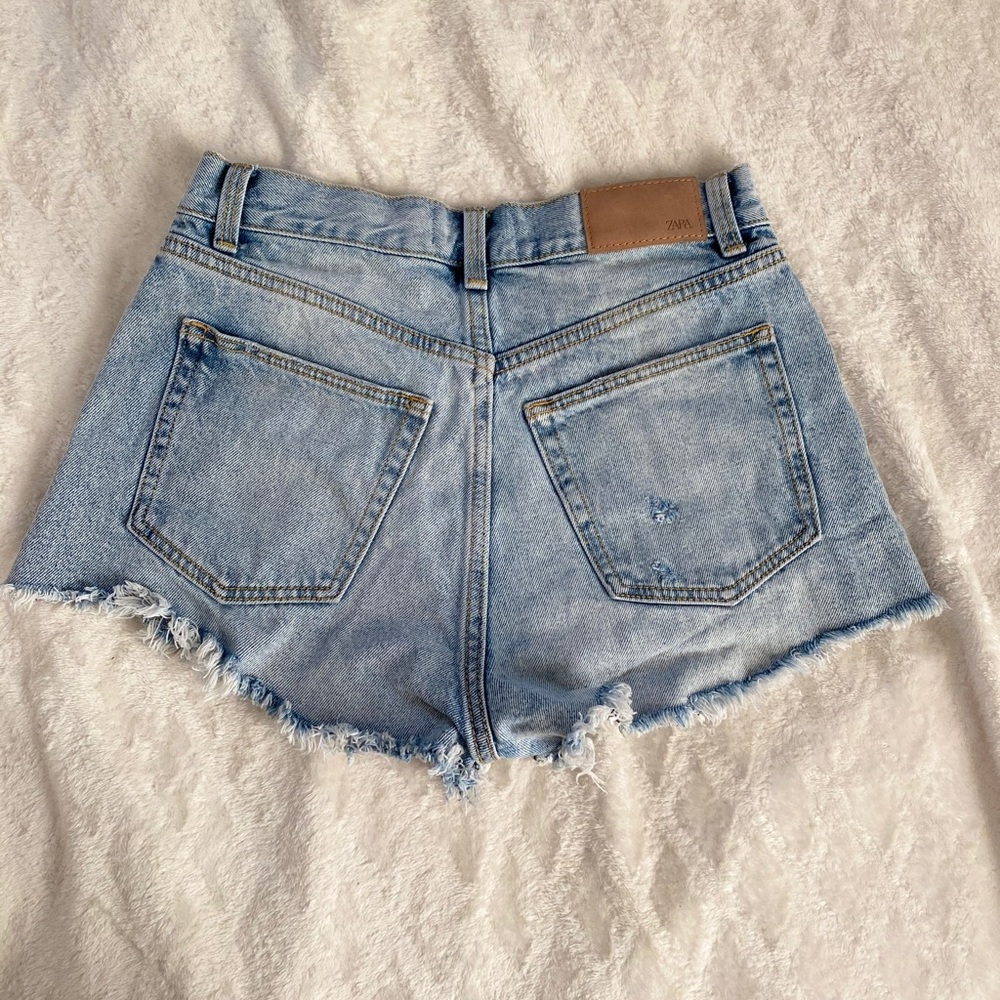 Zara denim distressed shorts - Picture 2 of 4